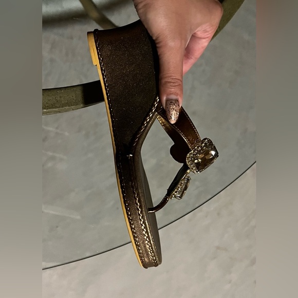 Brand NEW! Metallic brown wedge sandals with Crystals. Size 8. - Picture 7 of 10